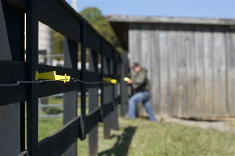 portable electric fence tractor supply